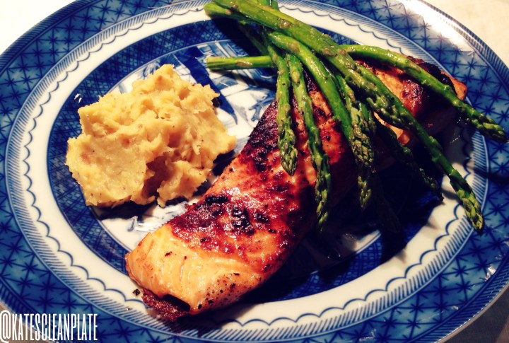 Seared salmon with roasted asparagus & parsnip&nbsp;mash